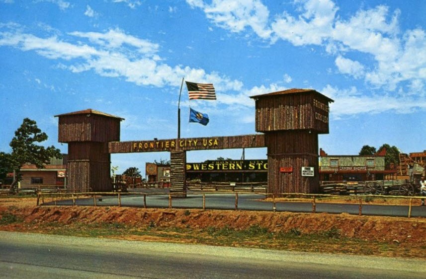 Frontier City, United States